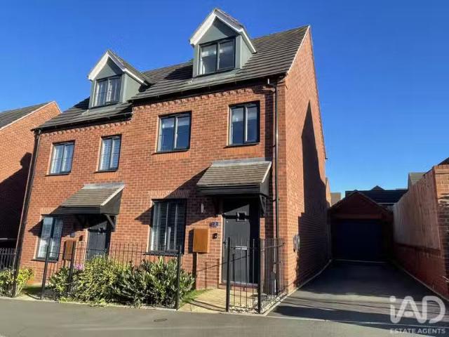 House for rent in New Bilton, Warwickshire