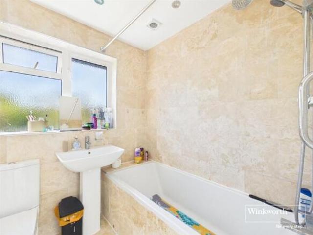 Farm for rent in The Reading Room, Kintbury
