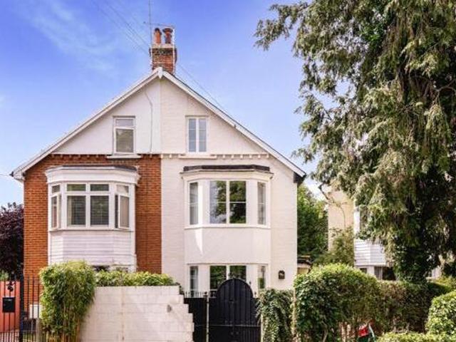 House for rent in Blackhills, Surrey