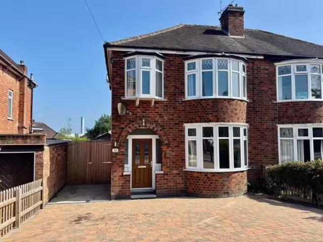 House for rent in Brent Cross, Greater London
