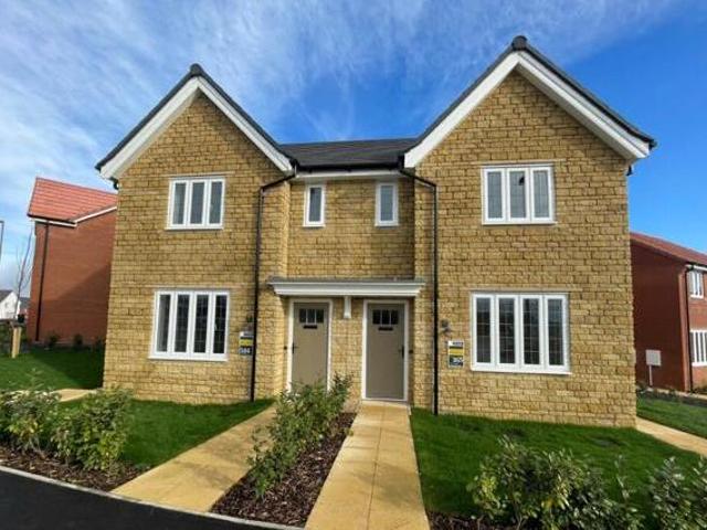 House for rent in Great Faringdon, Dromore