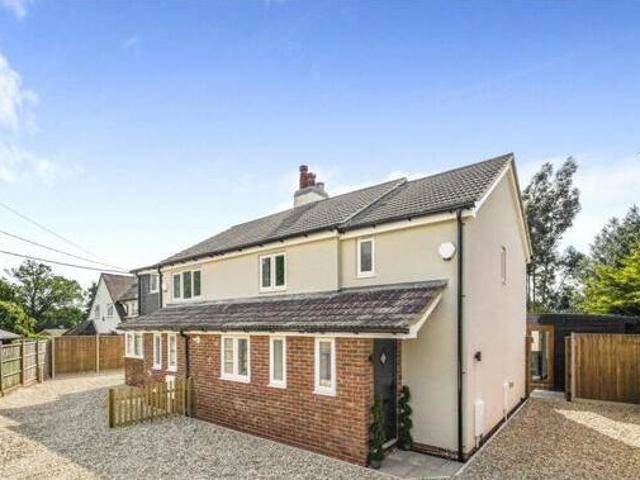 House for rent in Wrecclesham, Fole
