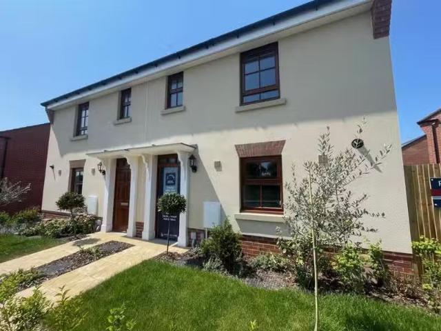 House for rent in Pensby, Wirral