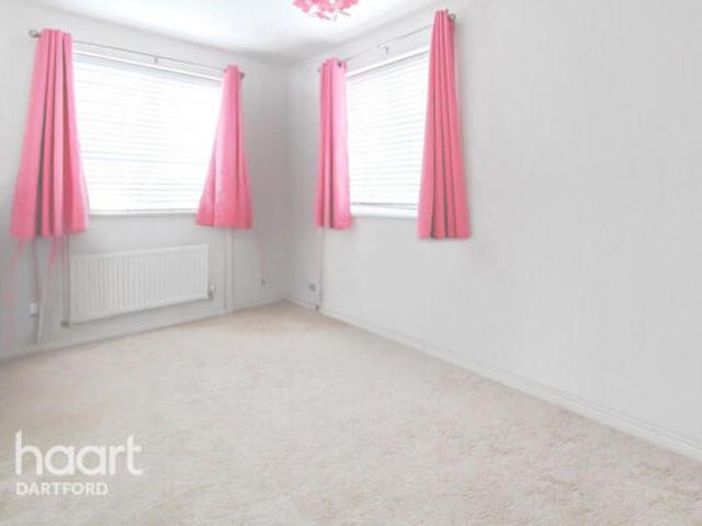 Farm for rent in Castle Hill, Monks Orchard