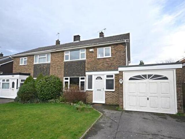 House for rent in Surrey