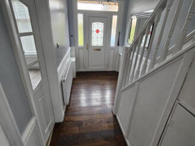 Farm for rent in Gorse Hill, Trafford Park