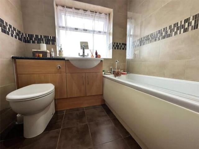 Farm for rent in Garforth, West Yorkshire