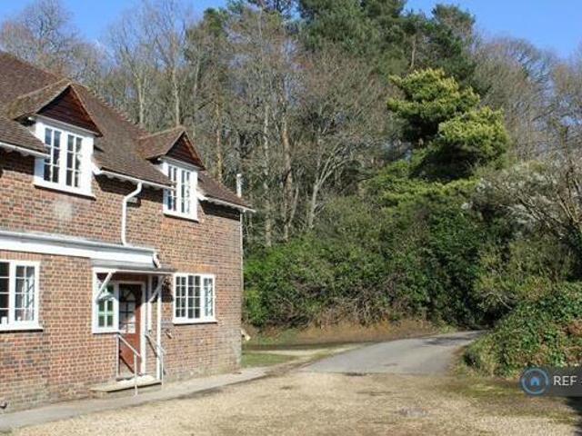 House for rent in Lyons, Greater London