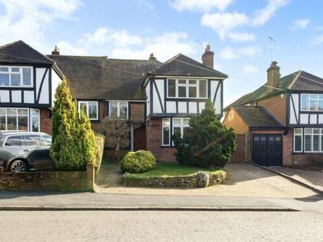 House for rent in Hatching Green, Five Acres