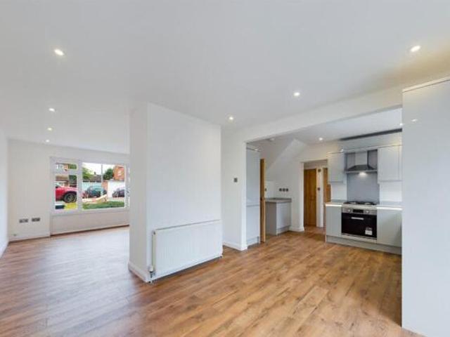 House for rent in Pouchen End, Hertfordshire