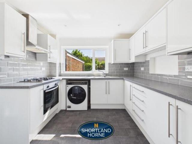 Farm for rent in Green Lane, Stivichall