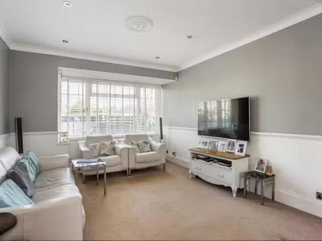 House for rent in Little Stanmore, Greater London