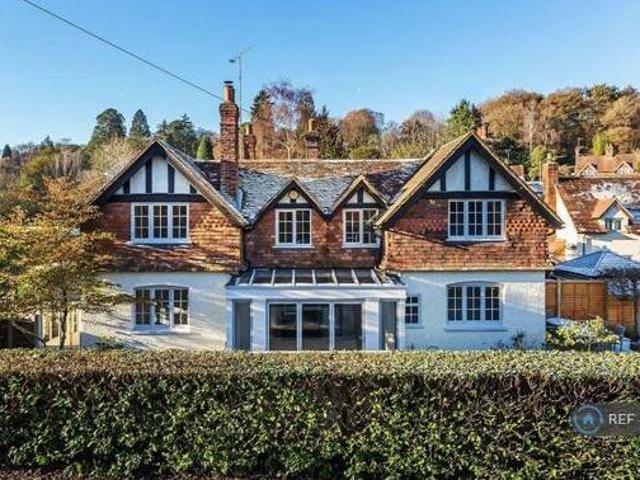 House for rent in Surrey