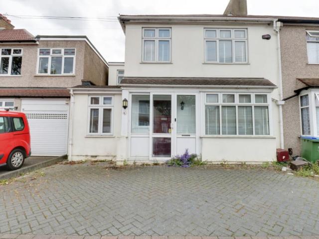 Semi Detached House for rent in Bexleyheath