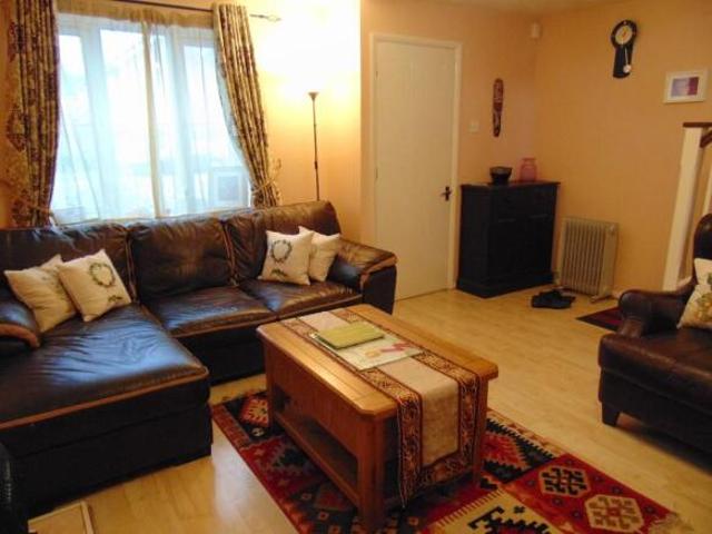 Farm for rent in Slough