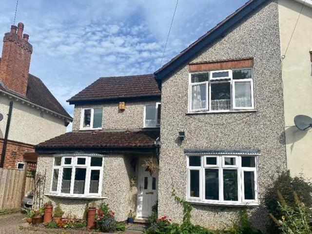 House for rent in Green Close, Warwickshire