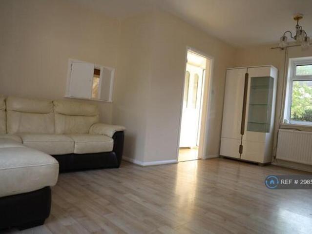 Farm for rent in Reading