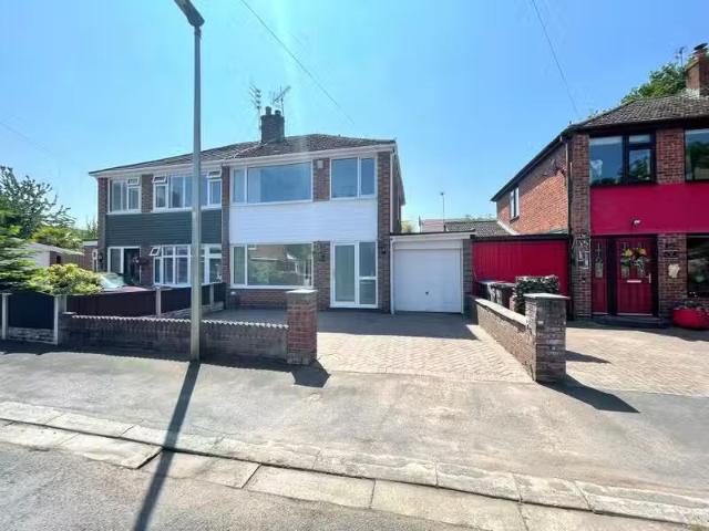 House for rent in Rossmore, Cheshire