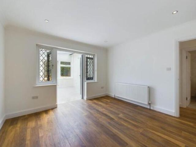 Farm for rent in Petts Wood, Greater London