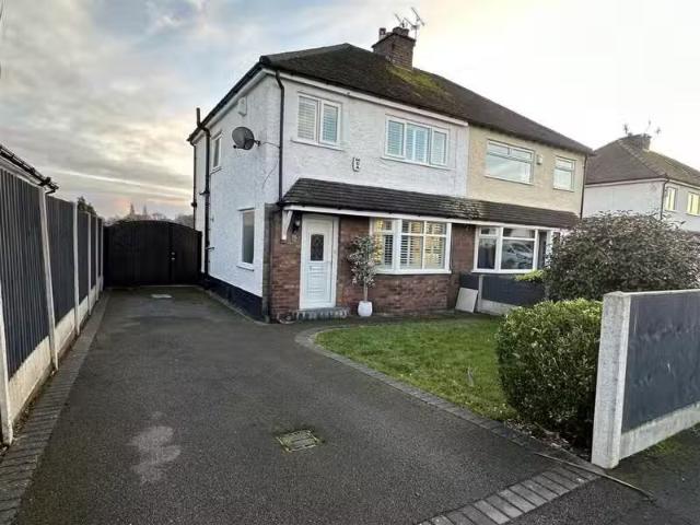 House for rent in Pensby, Wirral