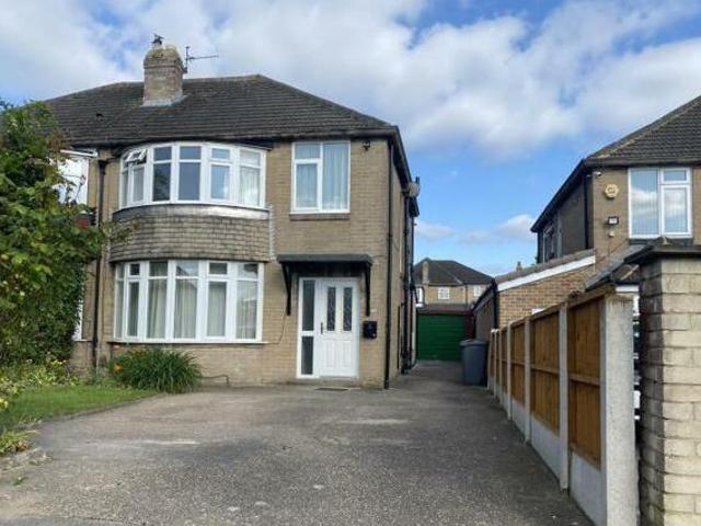 House for rent in Carr Manor, Moor Allerton