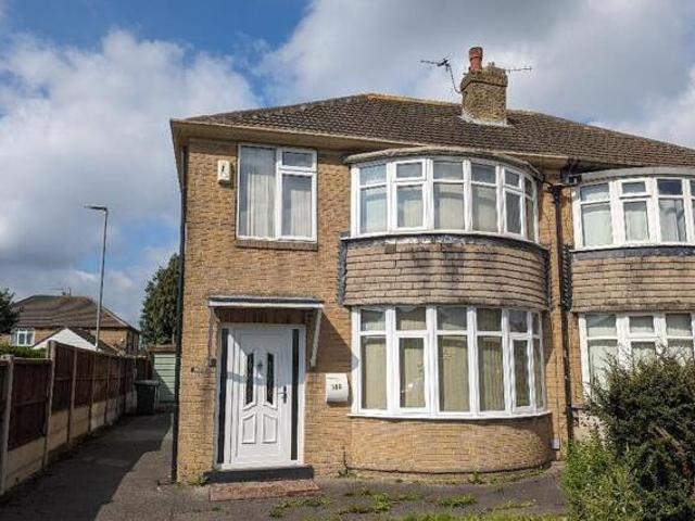 House for rent in Carr Manor, Moor Allerton