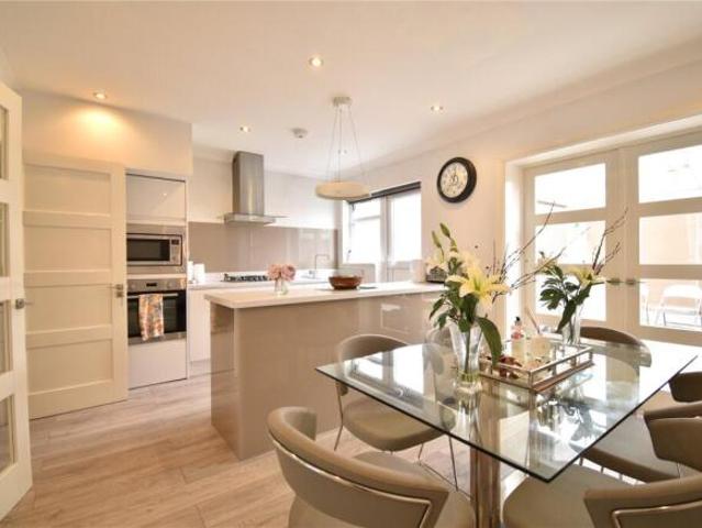 Farm for rent in Garston, Watford