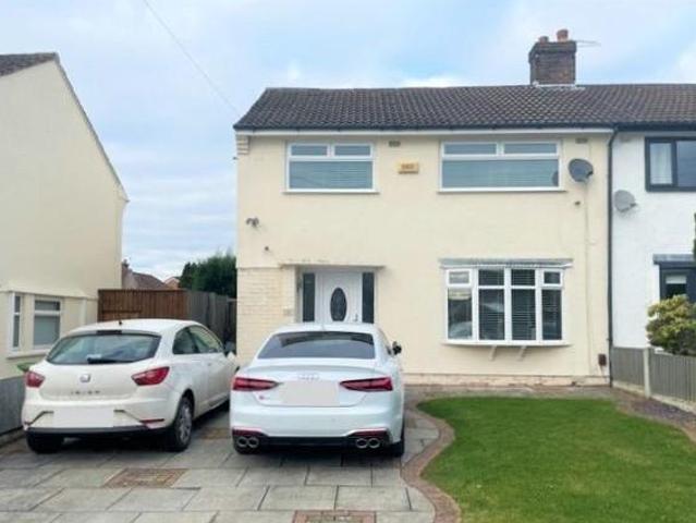 House for rent in Calderstones