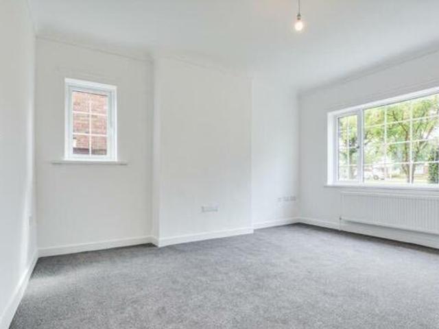 House for rent in Calderstones