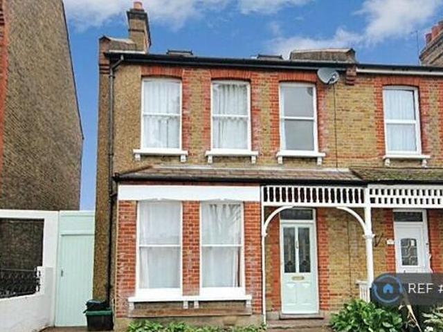 House for rent in Lyons, Greater London