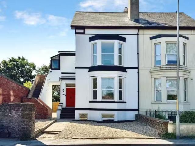 House for rent in Worth, Ash