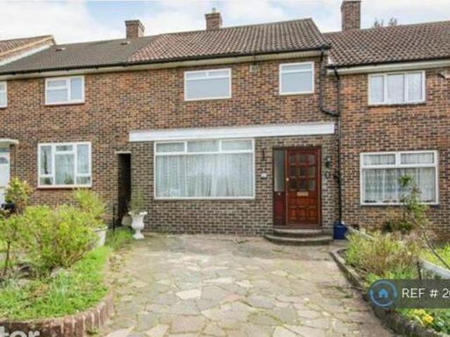 House for rent in Debden Green, Epping
