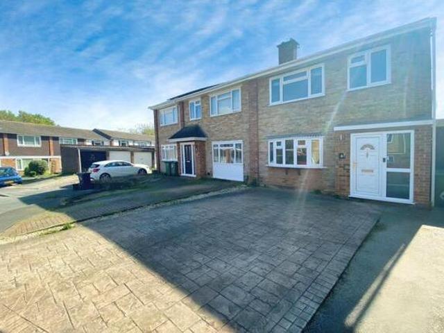 House for rent in Allington, Midway