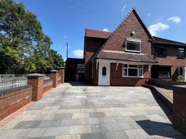 House for rent in Lee Bank, Greater Manchester