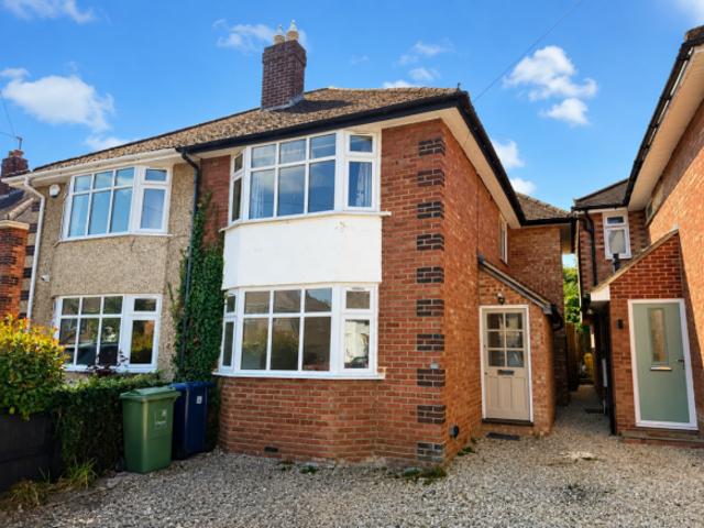 Farm for rent in The Slade, Oxfordshire