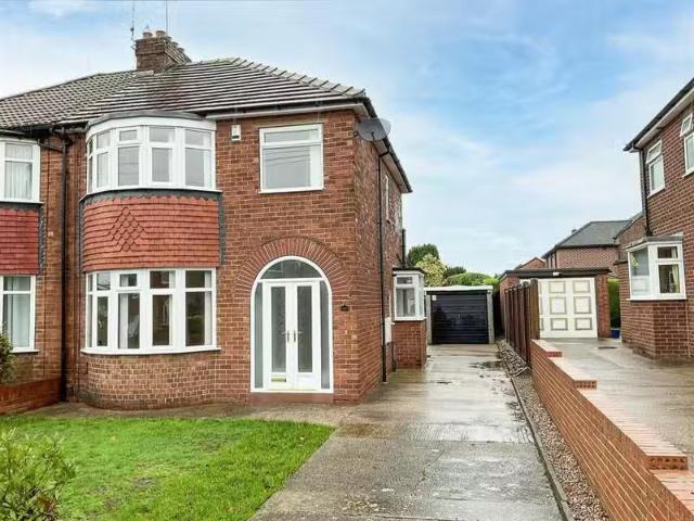 House for rent in Woolton, Calderstones