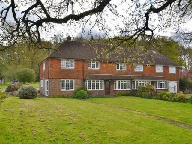 House for rent in Littlecote, West Sussex
