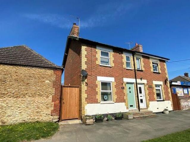 House for rent in Lyons, Greater London