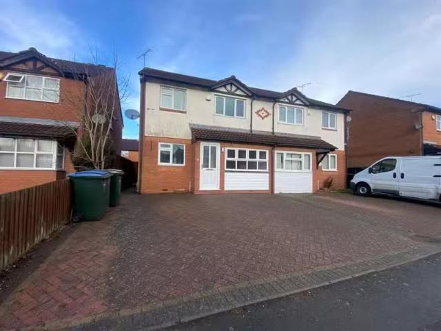 House for rent in Walsgrave On Sowe, West Midlands