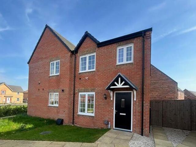 House for rent in New Rossington, South Yorkshire