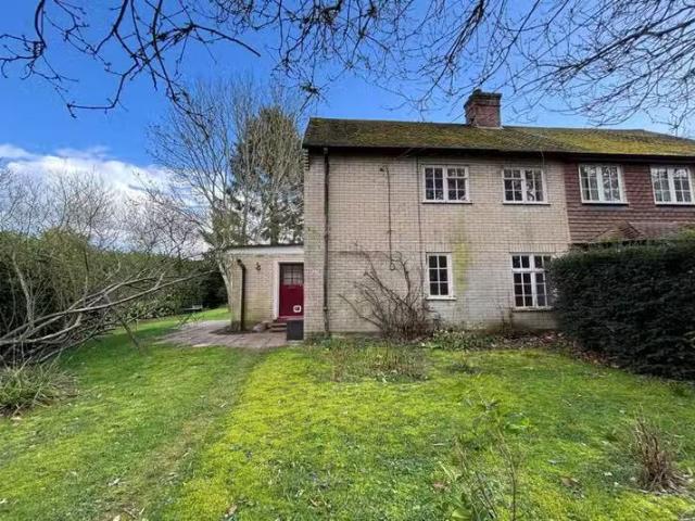House for rent in Littlecote, West Sussex