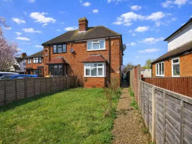 House for rent in Merrow, Guildford