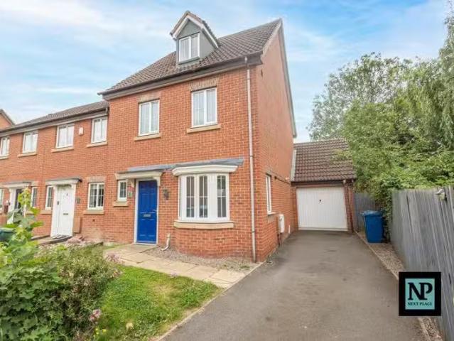 House for rent in Kettlebrook, Staffordshire