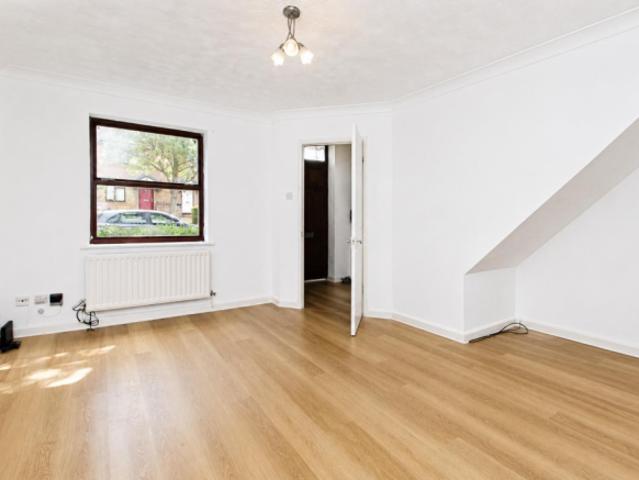 Farm for rent in Shenley Brook End, Milton Keynes