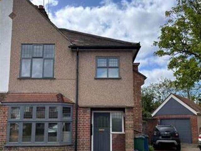 House for rent in Pinner, Greater London