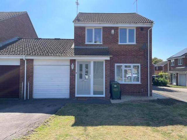 Farm for rent in Rodbourne, Swindon