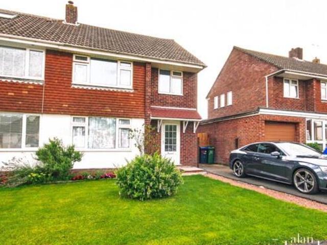 House for rent in Lyons, Greater London