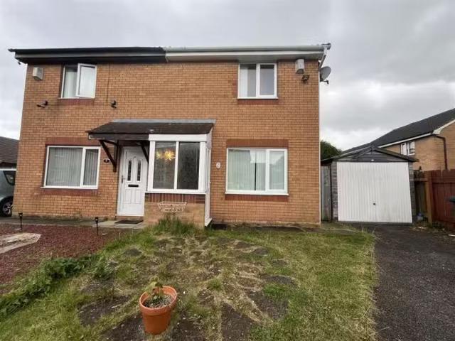 House for rent in Lower Wyke, West Yorkshire