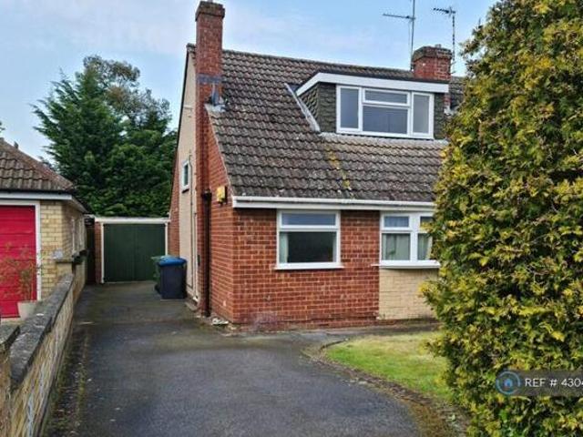 House for rent in Overslade, New Bilton