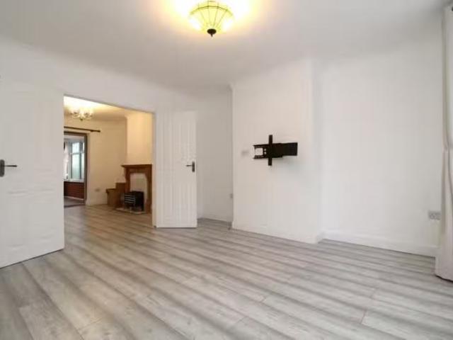 House for rent in Pilgrims' Hatch, Navestock Side